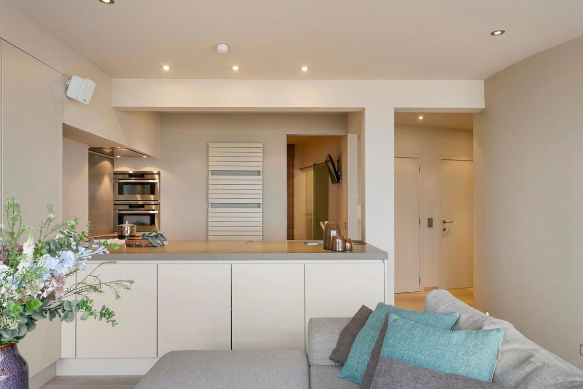 Huswell - Unique Apartment With Sea-View Near The Center Knokke-Heist Eksteriør billede